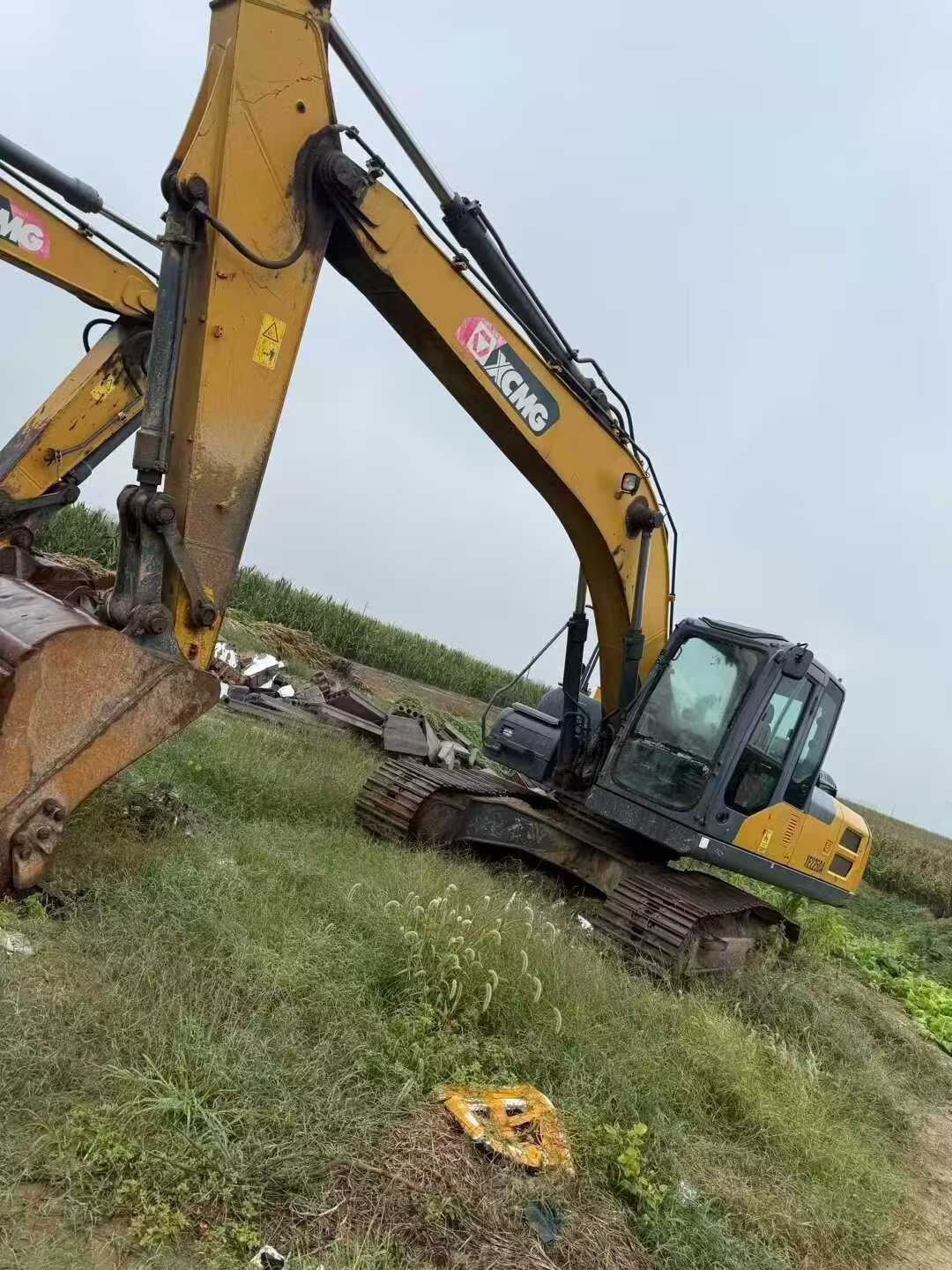 Used XCMG XE215 Excavator 2021 Model
