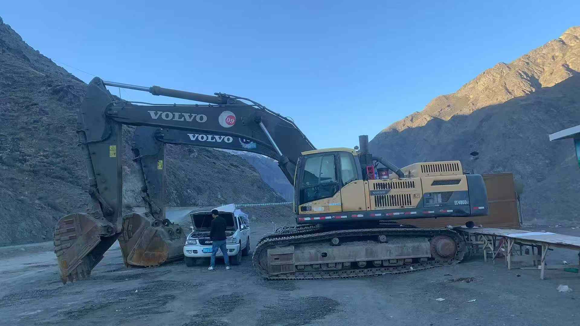 Used Volvo EC480 Excavator 2013 Model / 4