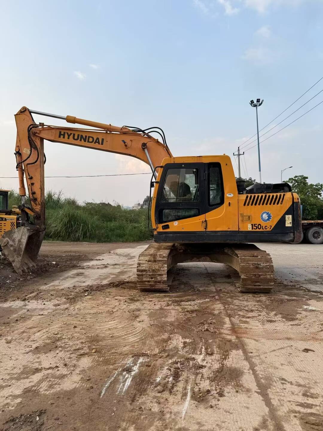 Used Hyundai R150WVSNPRO Excavator 2016 Model / 3