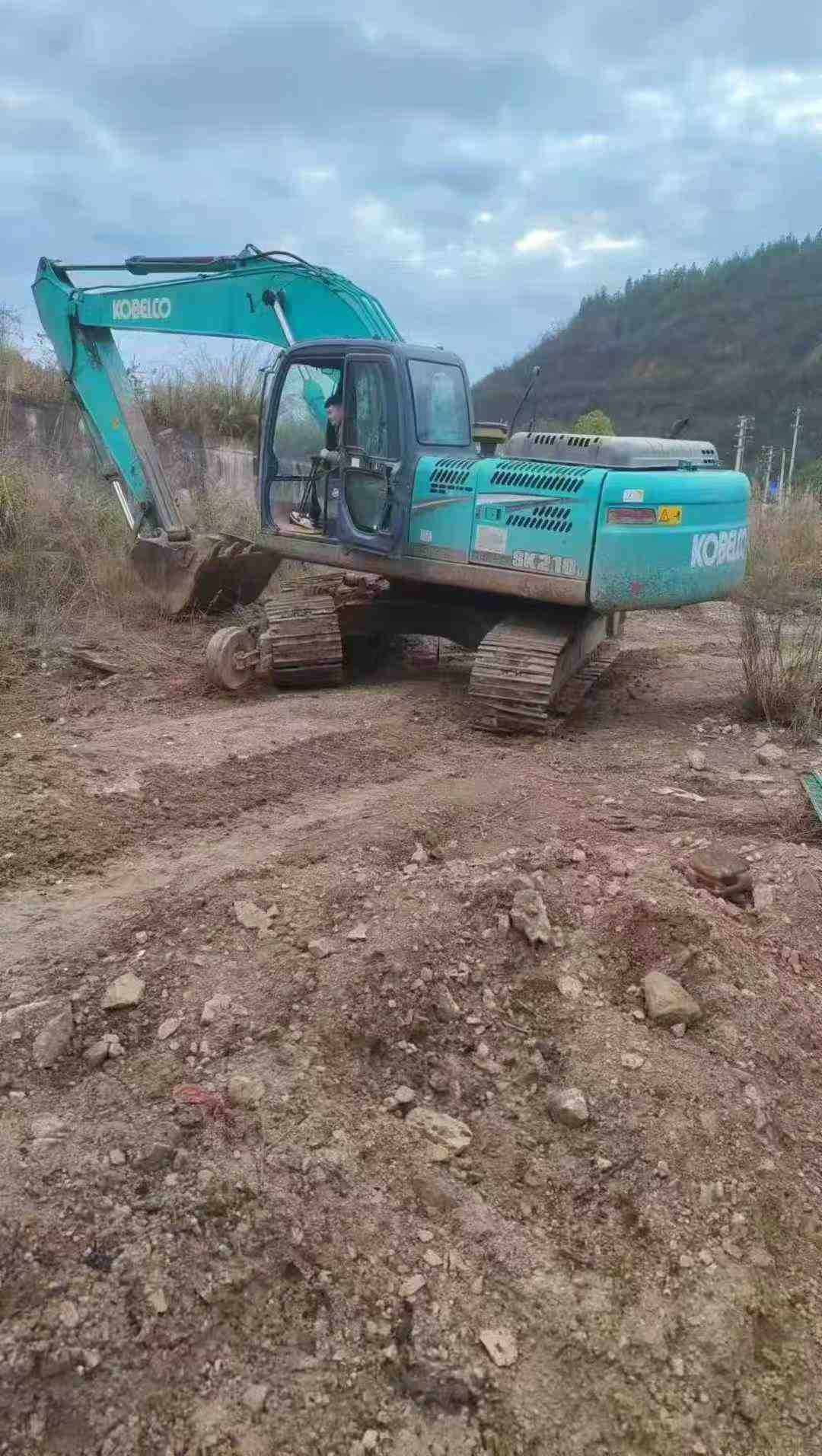 Used Kobelco SK210 Excavator 2010 Model / 7