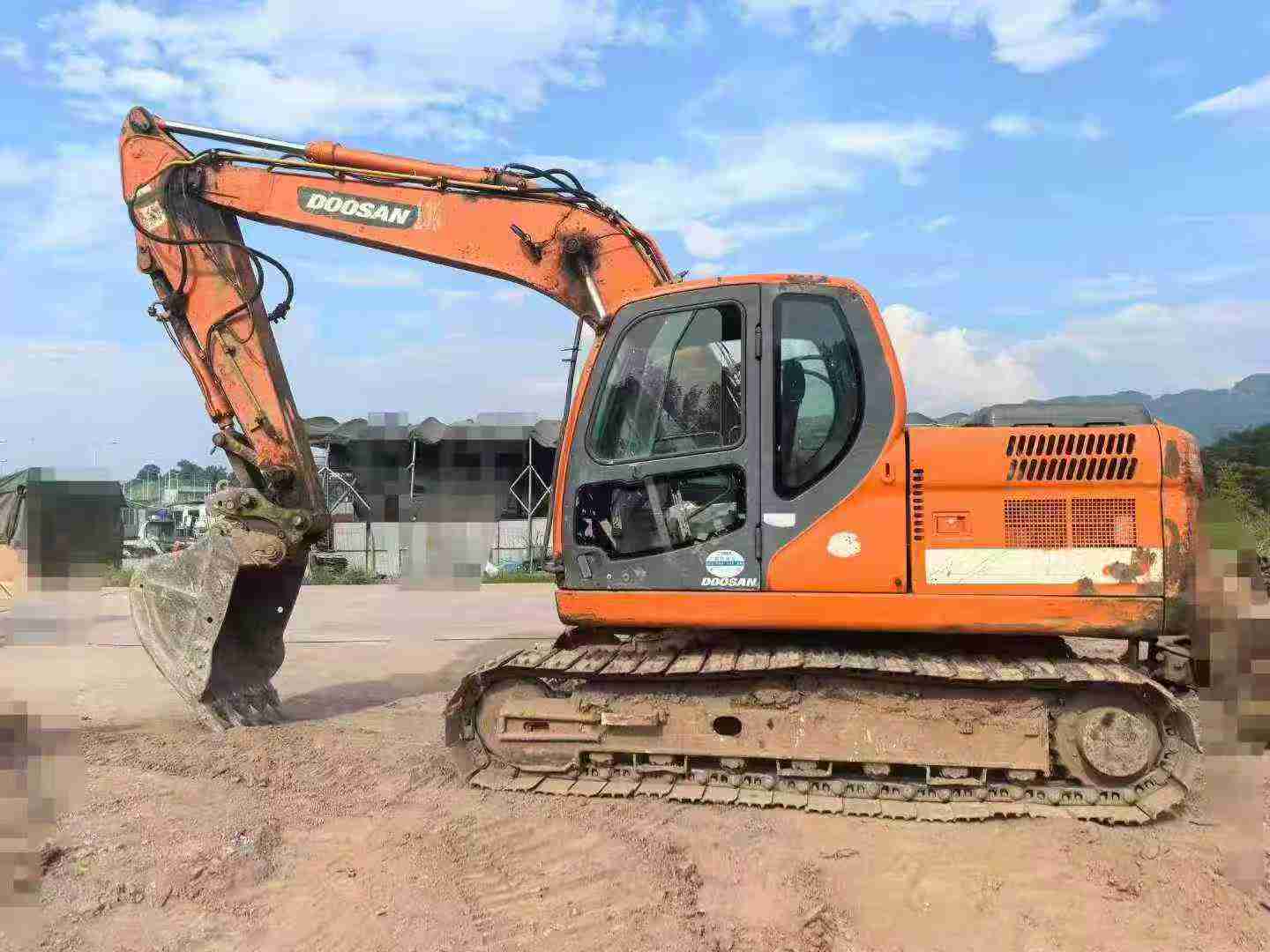 Used Doosan DX15 Excavator 2014 Model / 4