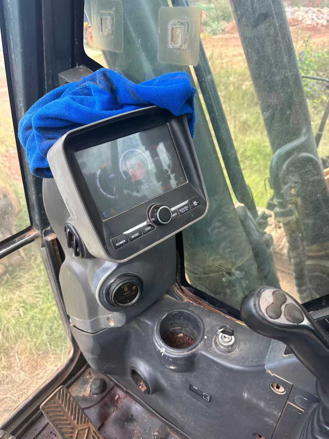 Used Hyundai R305LC-9T Excavator 2011 Model / 6