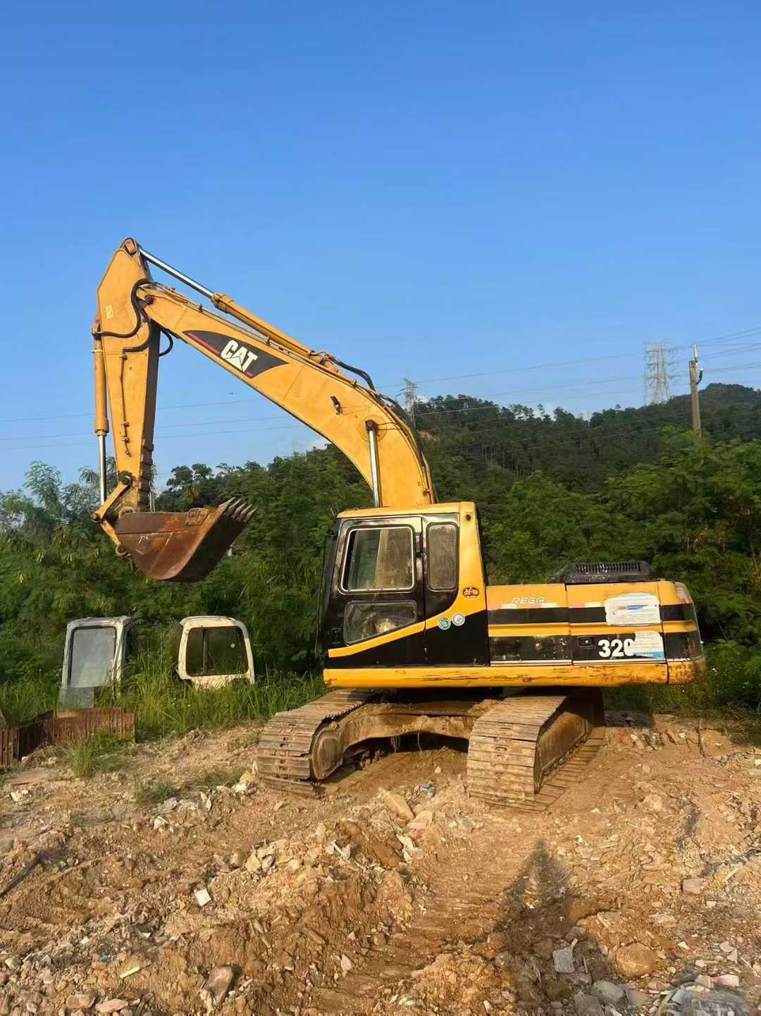 Used Caterpillar 320V2 Excavator 2016 Model