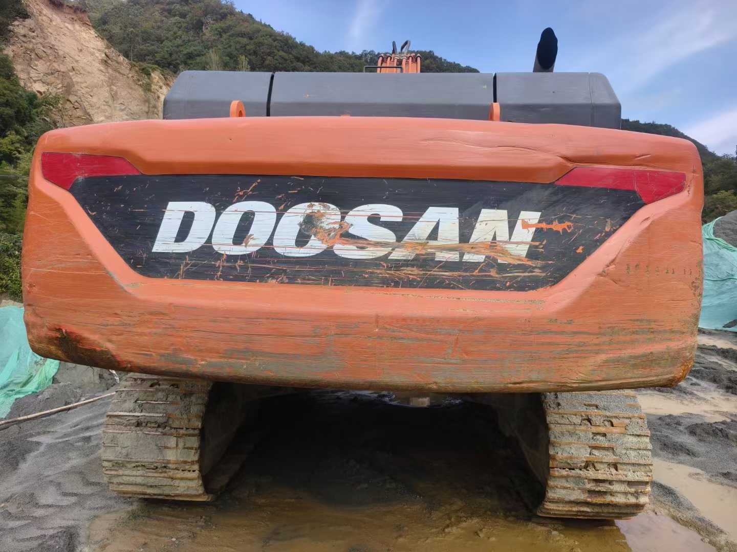 Used Doosan DX340 Excavator 2019 Model / 5