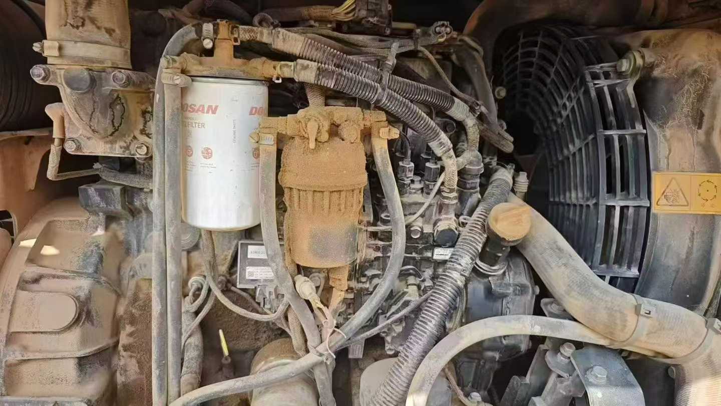 Used Doosan DX75 Excavator 2020 Model / 6