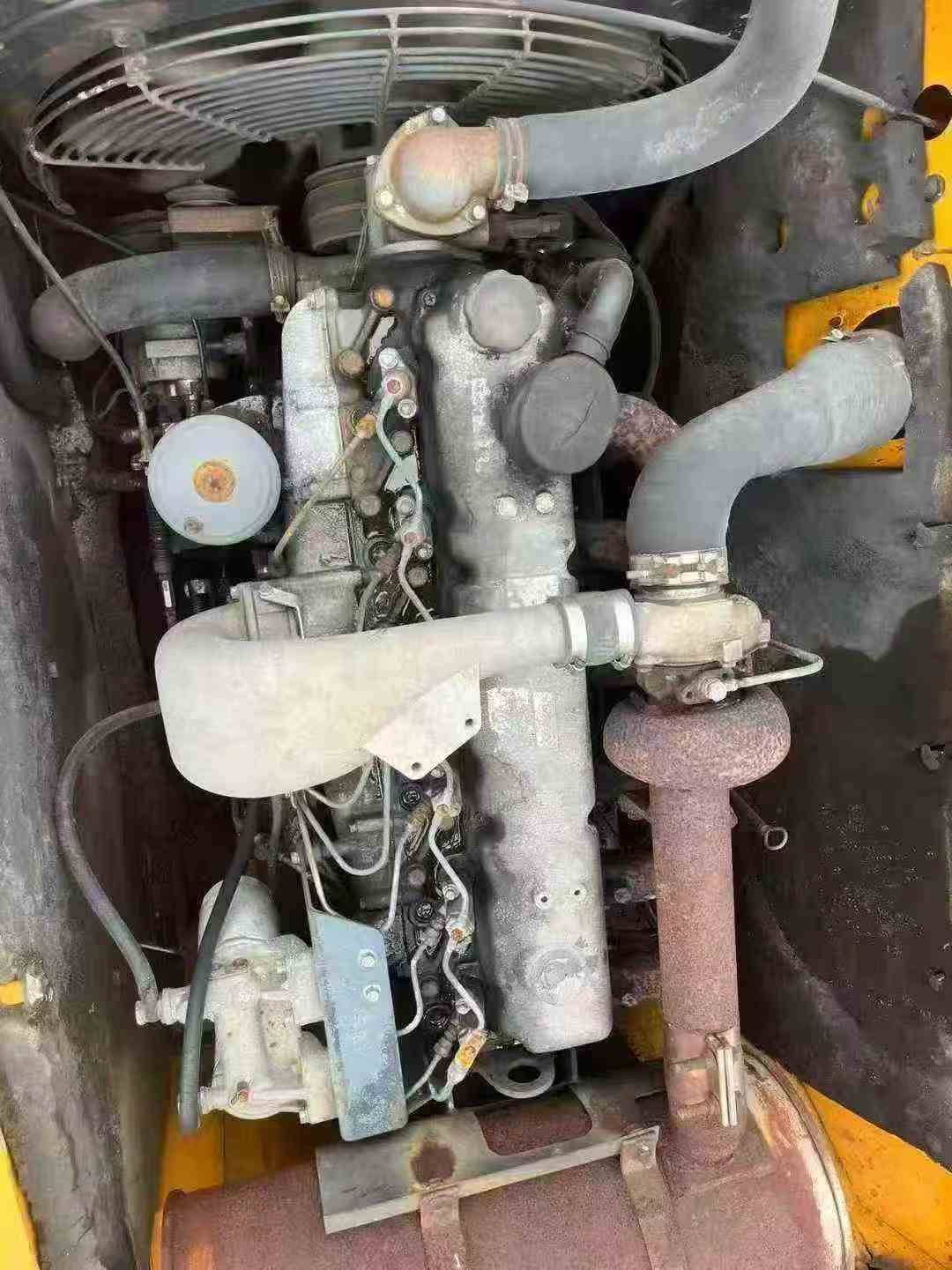 Used Hyundai R215-7 Excavator 2011 Model / 3