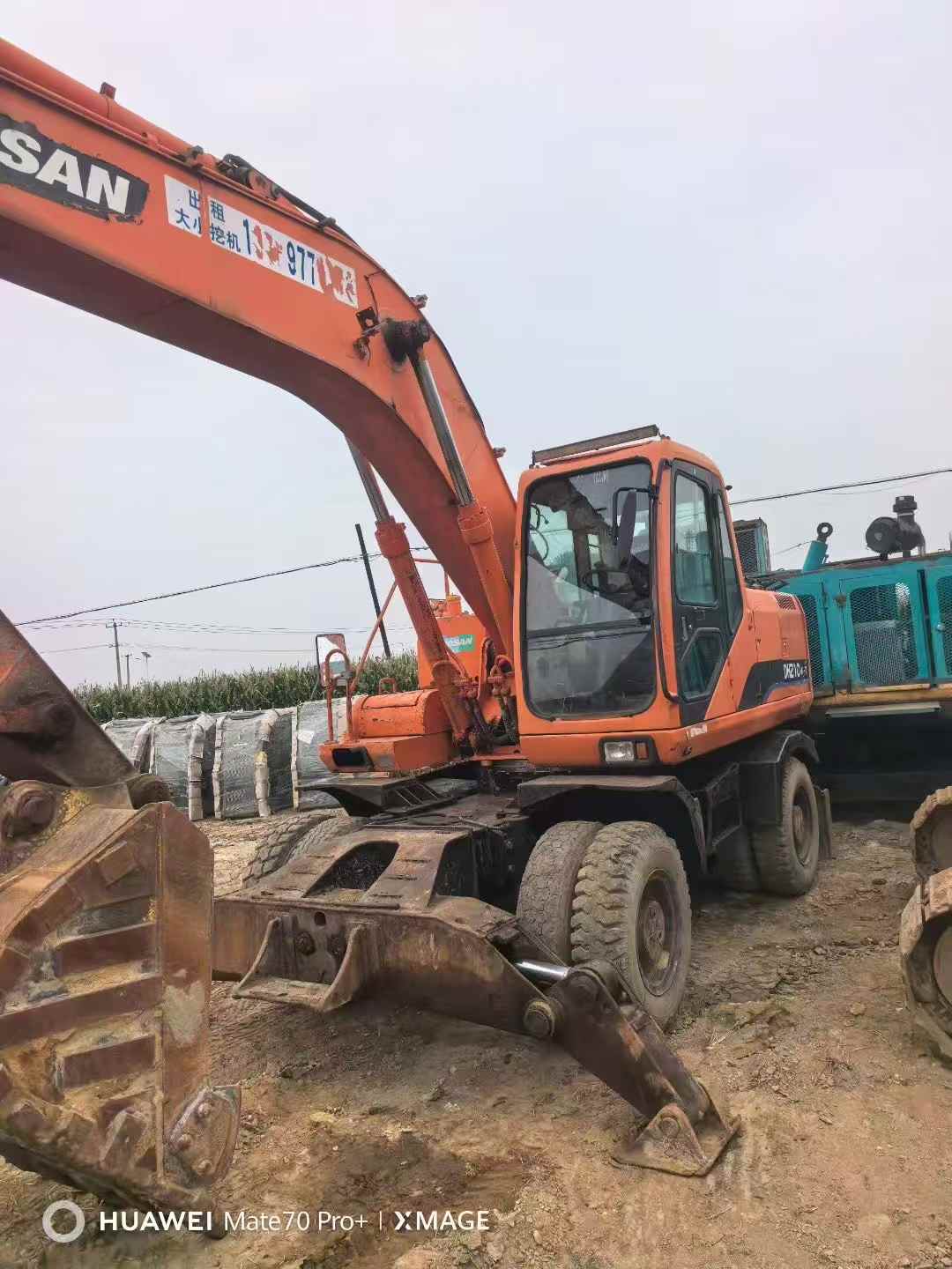 Used Doosan DH210W-7 Excavator 2016 Model / 6