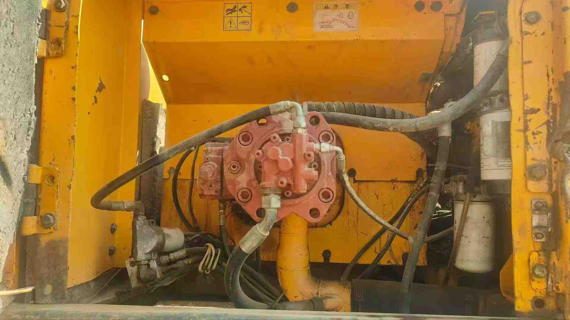 Used Hyundai R215-7 Excavator 2016 Model / 5