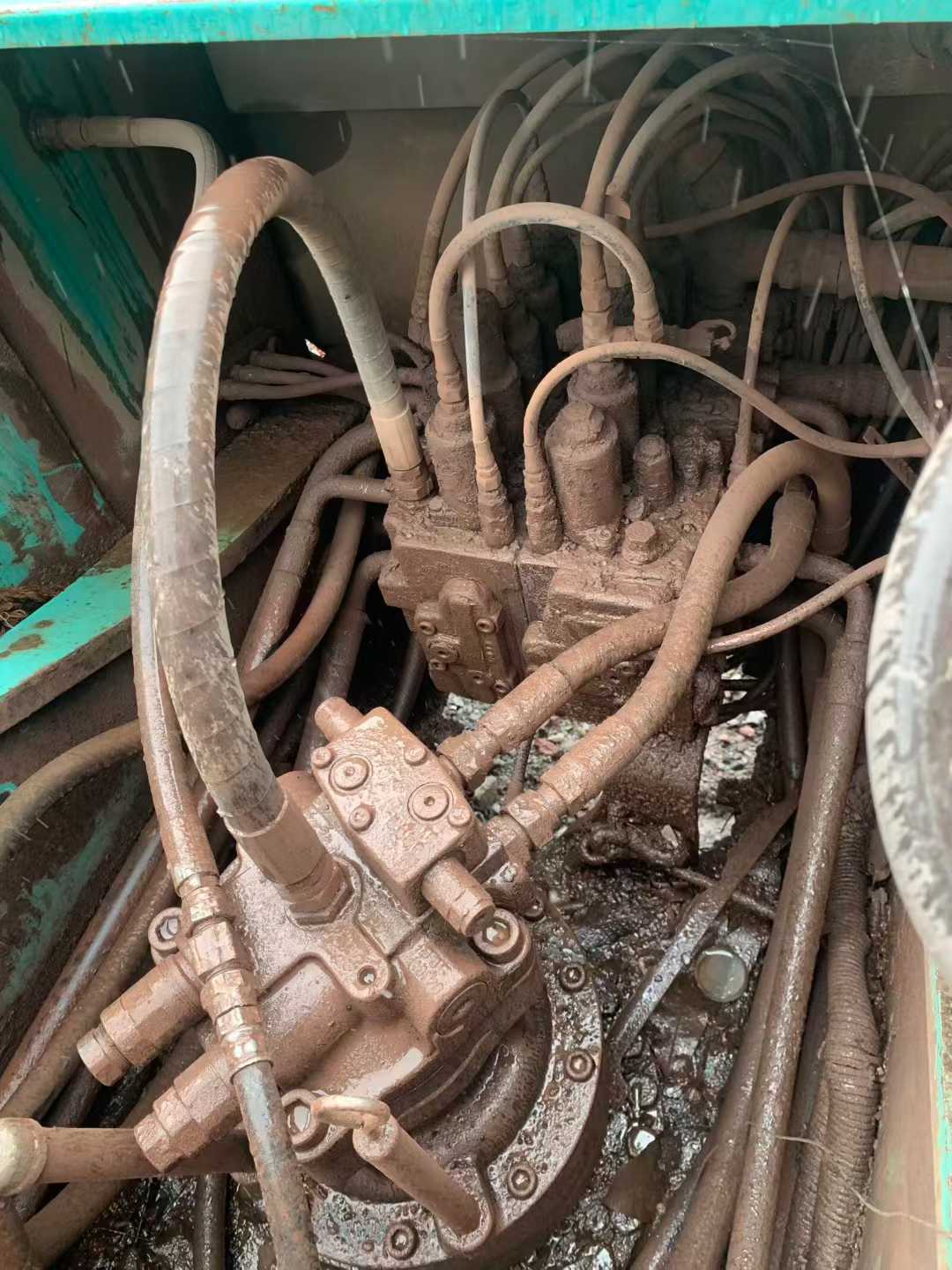 Used Kobelco SK200 Excavator 2016 Model / 6