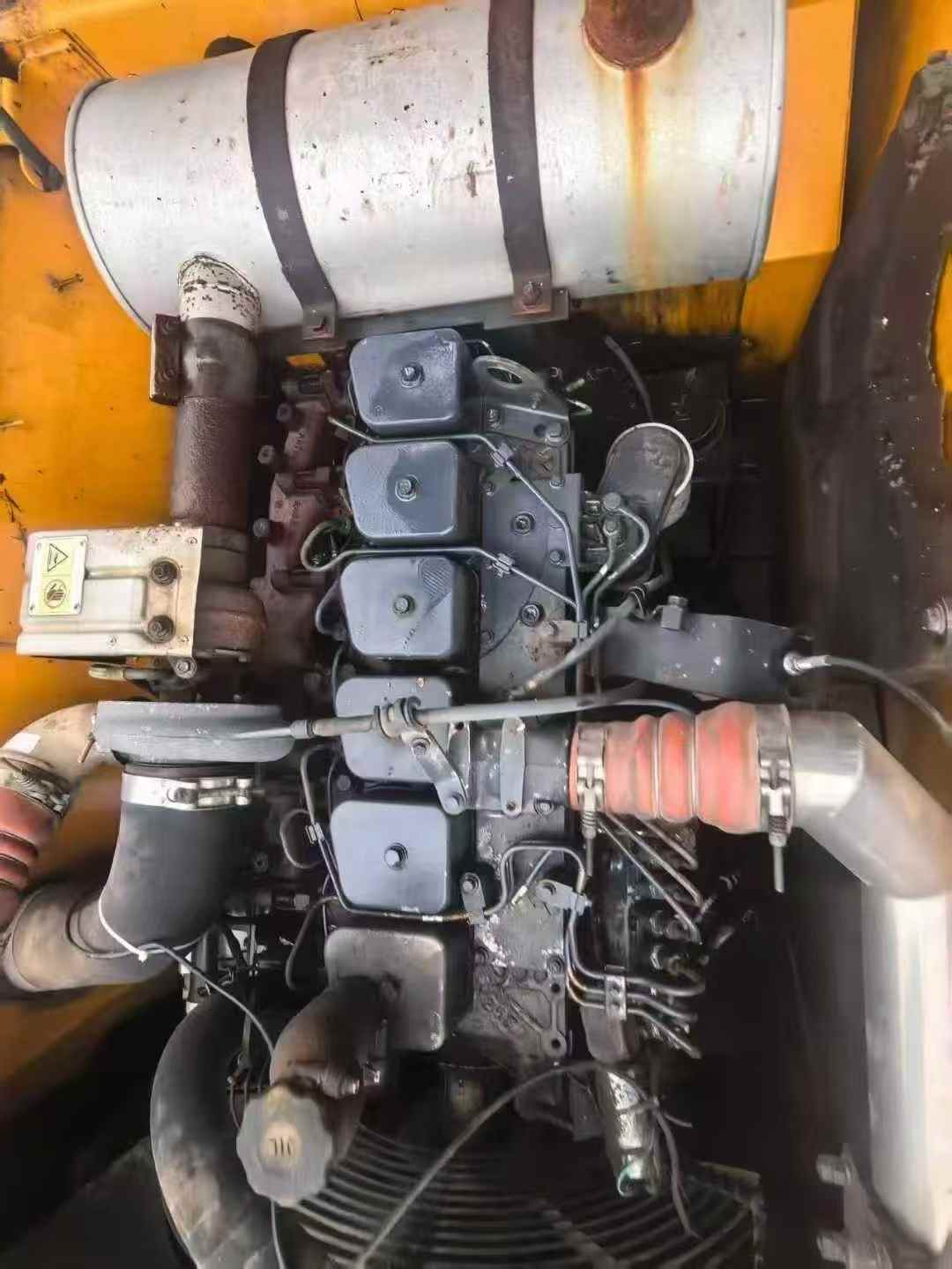 Used Hyundai R225LVS Excavator 2016 Model / 5