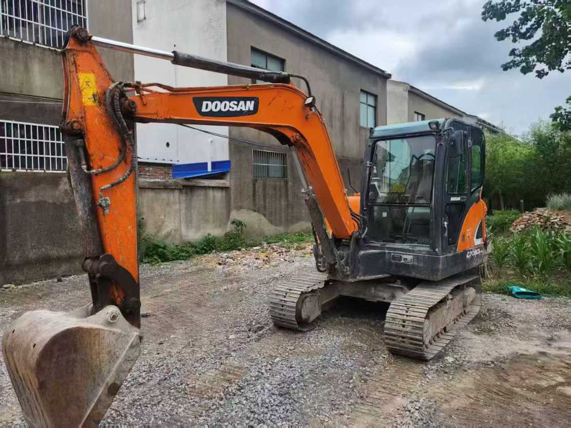 Used Doosan DX60 Excavator 2020 Model / 7