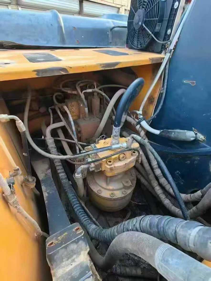 Used Hyundai R215VSN Excavator 2015 Model / 6