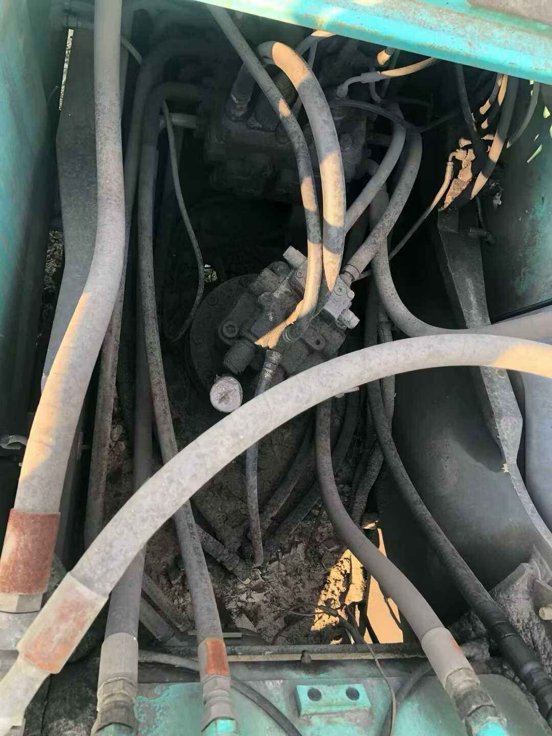 Used Kobelco SK210 Excavator 2013 Model / 3