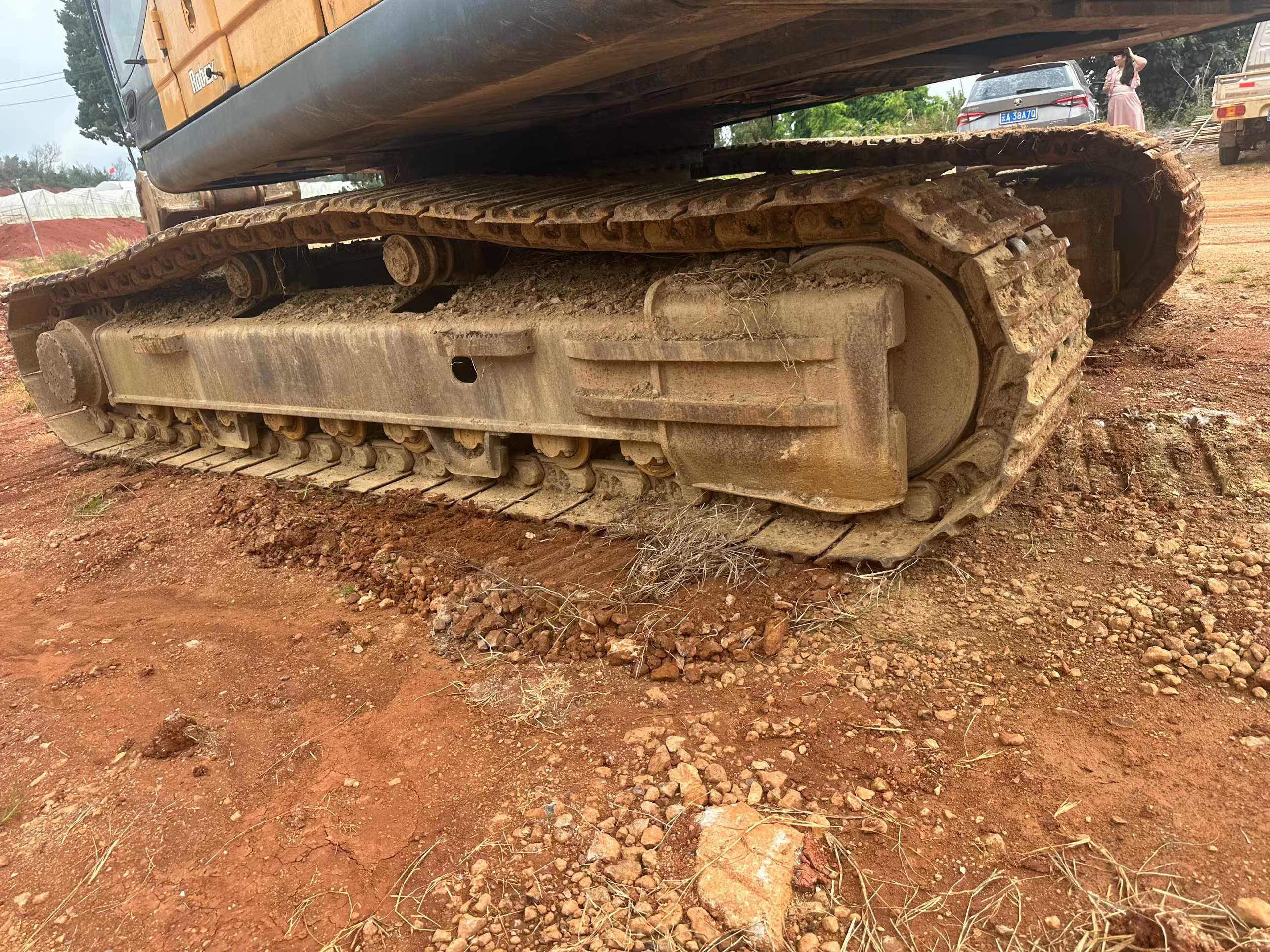 Used Hyundai R305LC-9T Excavator 2011 Model / 4