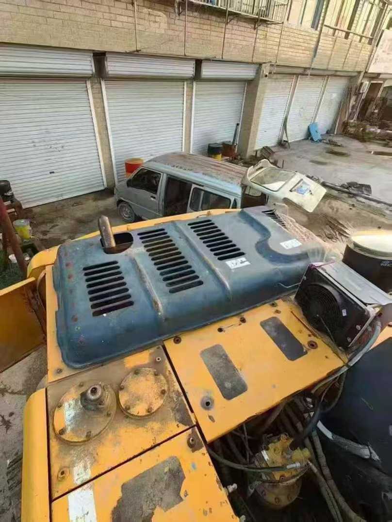 Used Hyundai R215VSN Excavator 2015 Model / 5