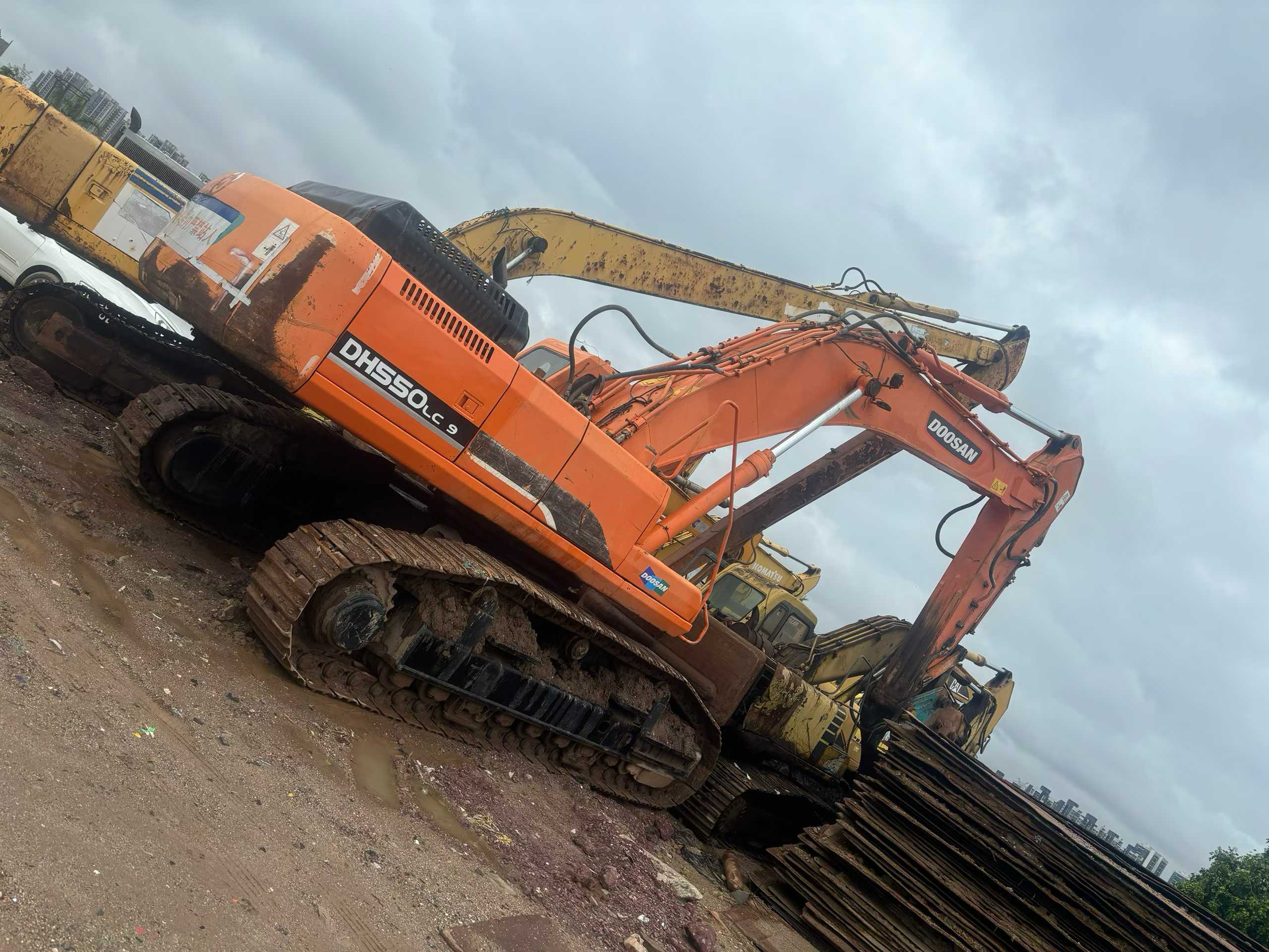 Used Doosan DX500 Excavator 2016 Model / 3