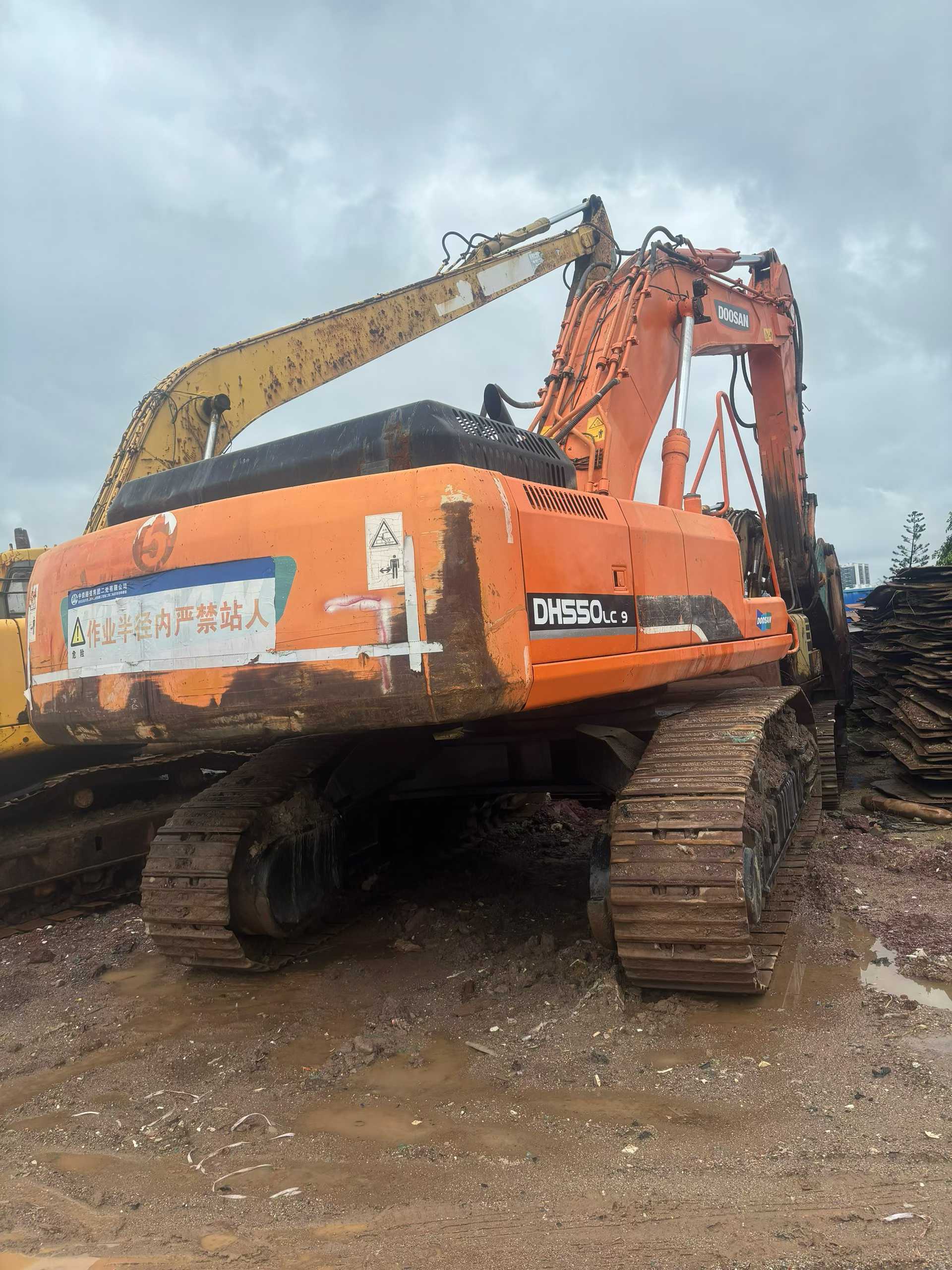 Used Doosan DX500 Excavator 2016 Model / 2