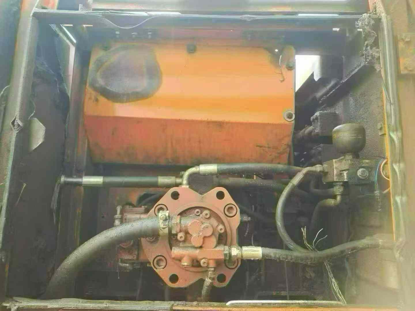 Used Doosan DH220-7 Excavator 2016 Model / 4