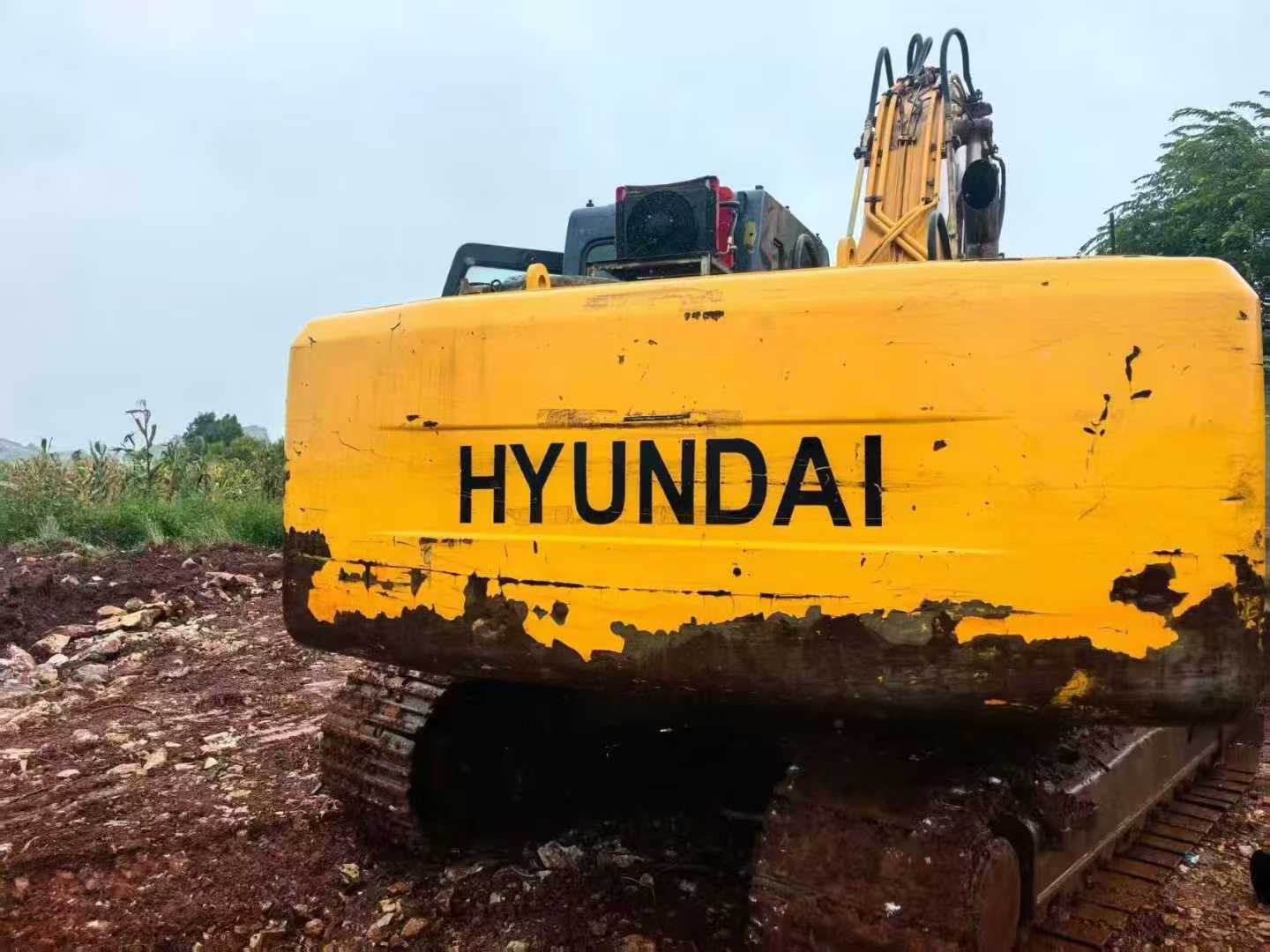 Used Hyundai R215-7 Excavator 2016 Model / 3