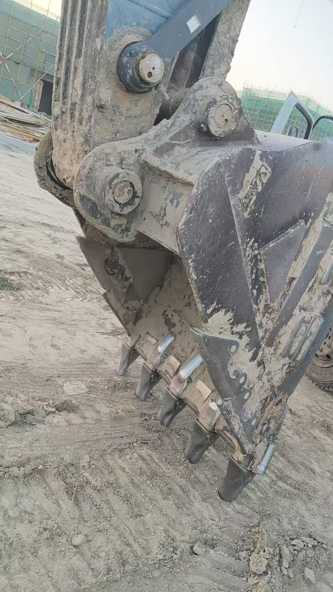 Used Volvo EC290 Excavator 2011 Model / 7