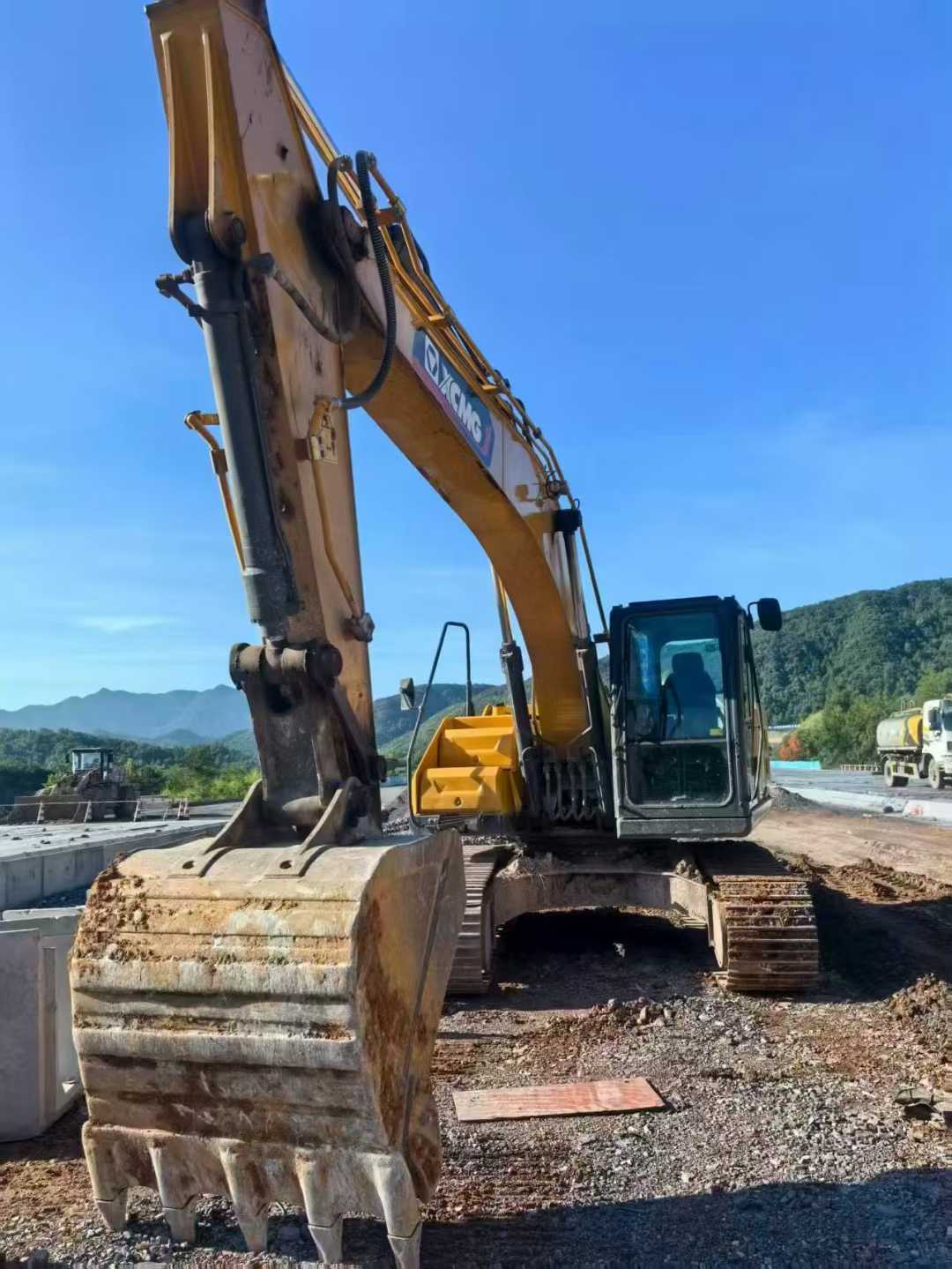 Used XCMG LW200 Excavator 2023 Model