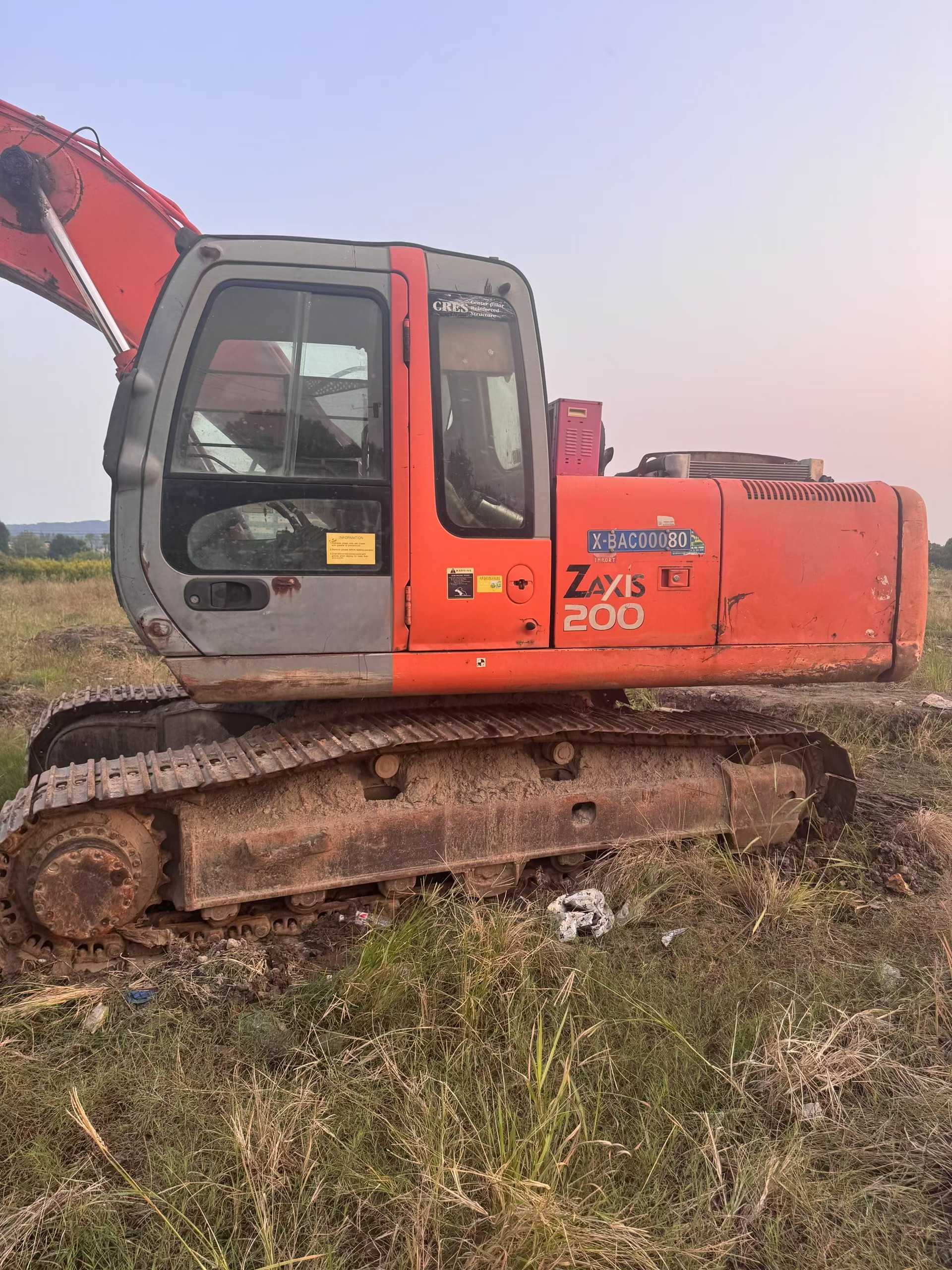 Used Hitachi ZAXIS200 Excavator 2016 Model