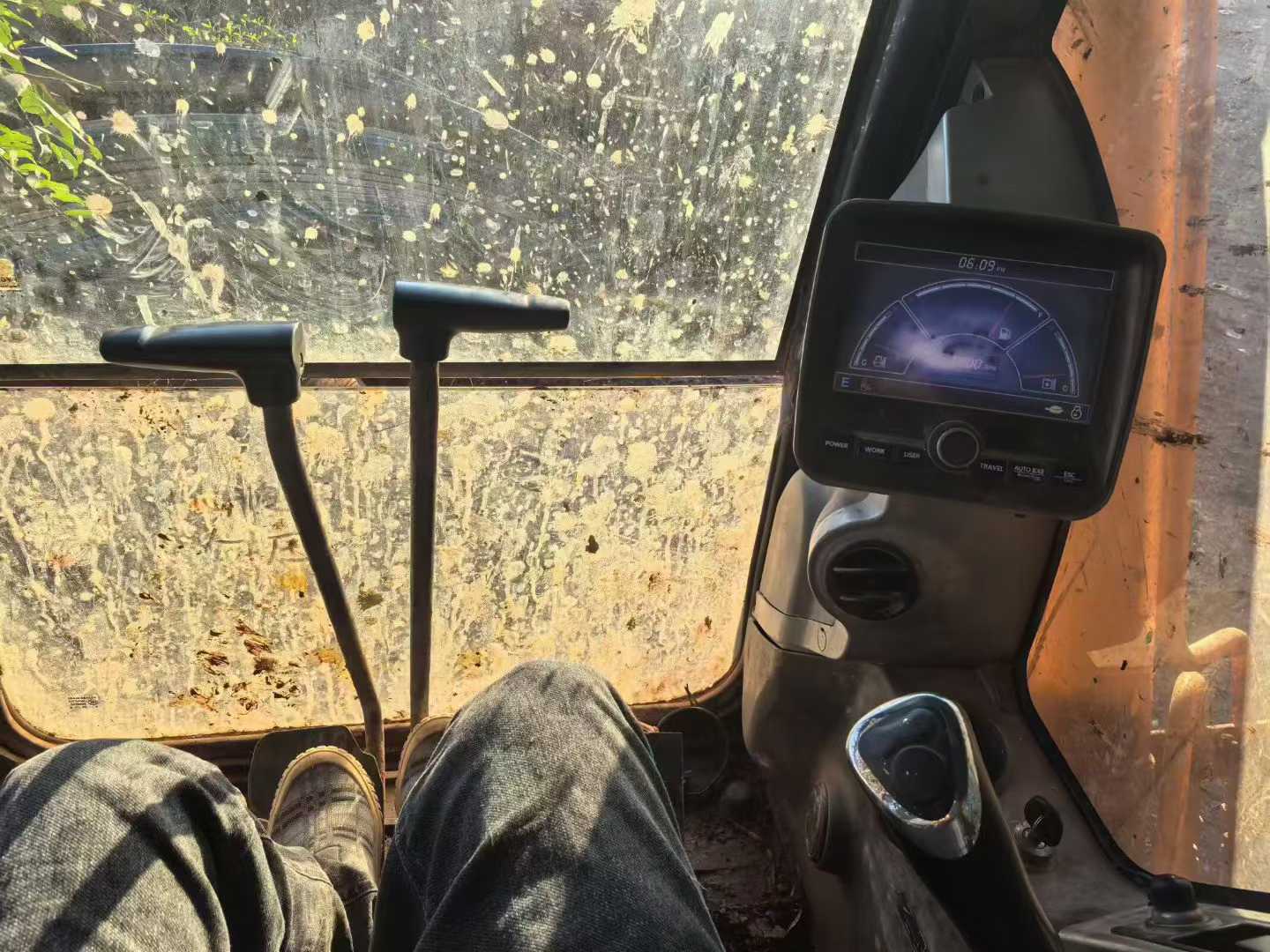 Used Hyundai HW150 Excavator 2016 Model / 3