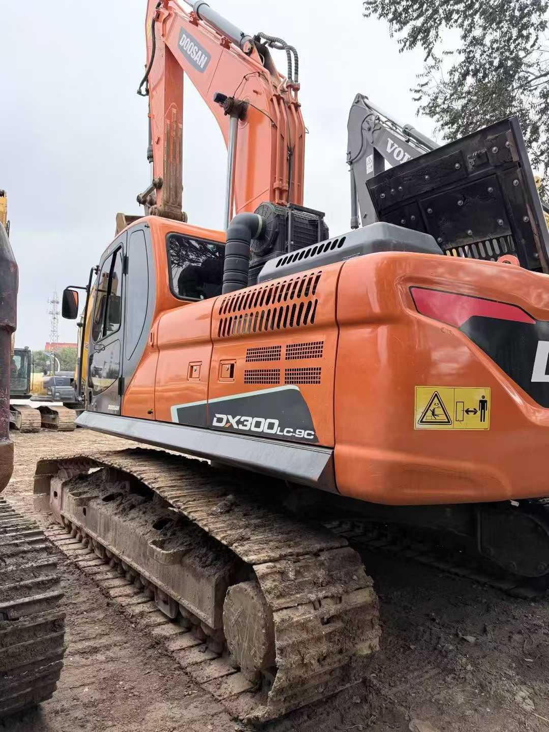 Used Doosan DX60 Excavator 2021 Model / 3