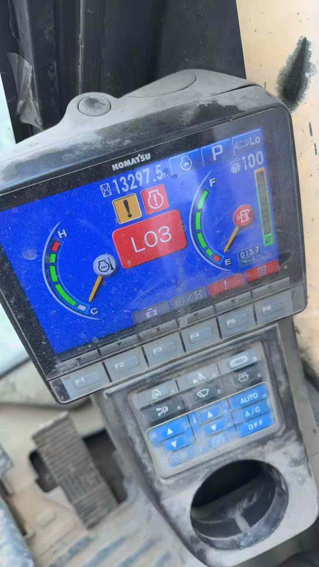 Used Komatsu PC220 Excavator 2017 Model