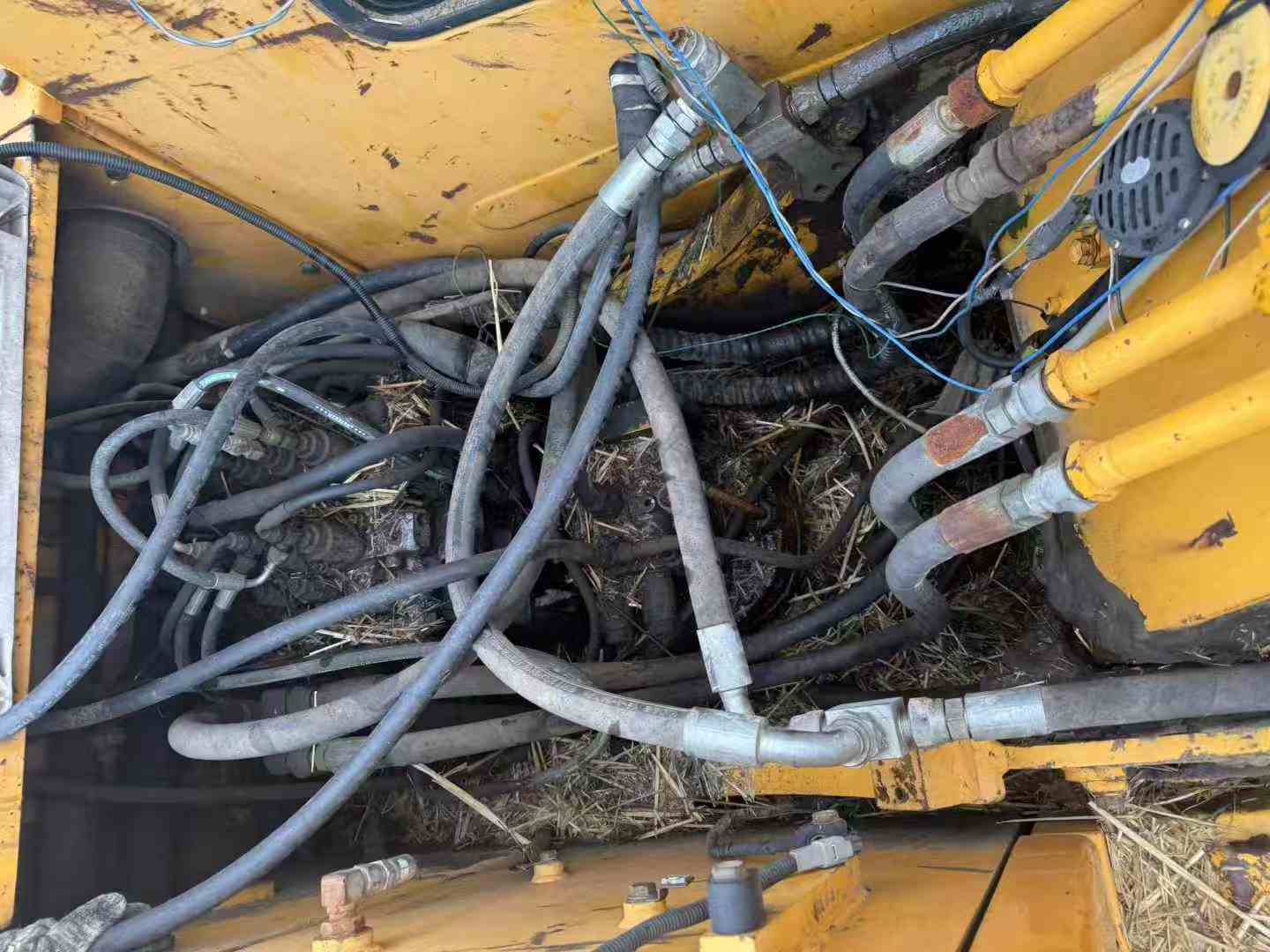 Used Hyundai R150WVSNPRO Excavator 2009 Model / 6