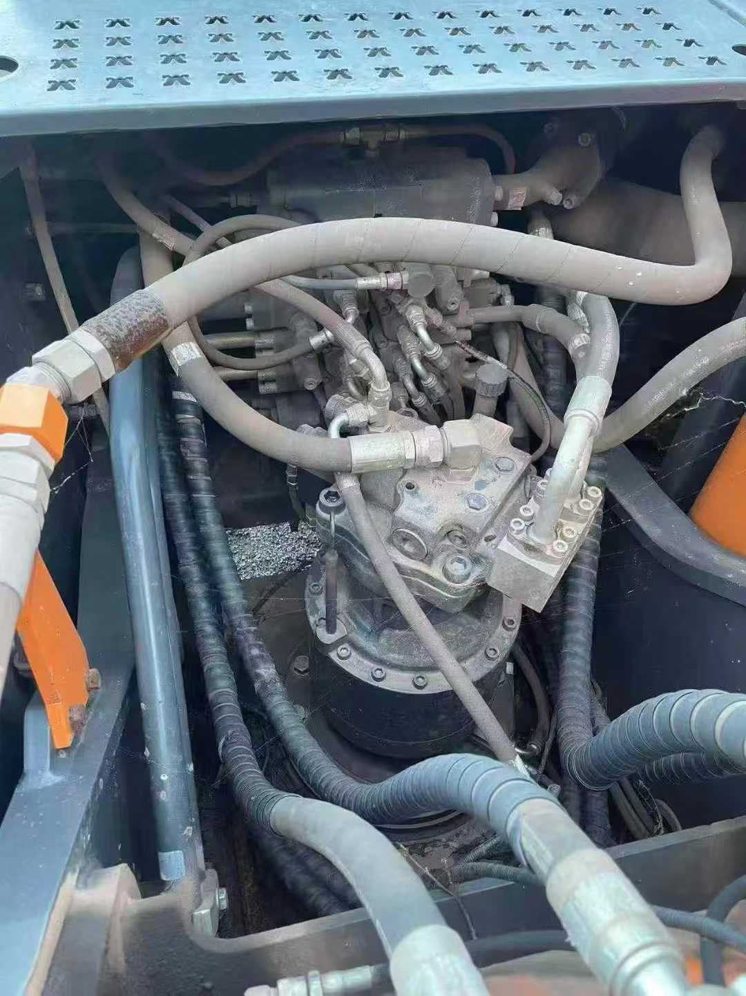 Used Doosan DH220 Excavator 2020 Model / 7