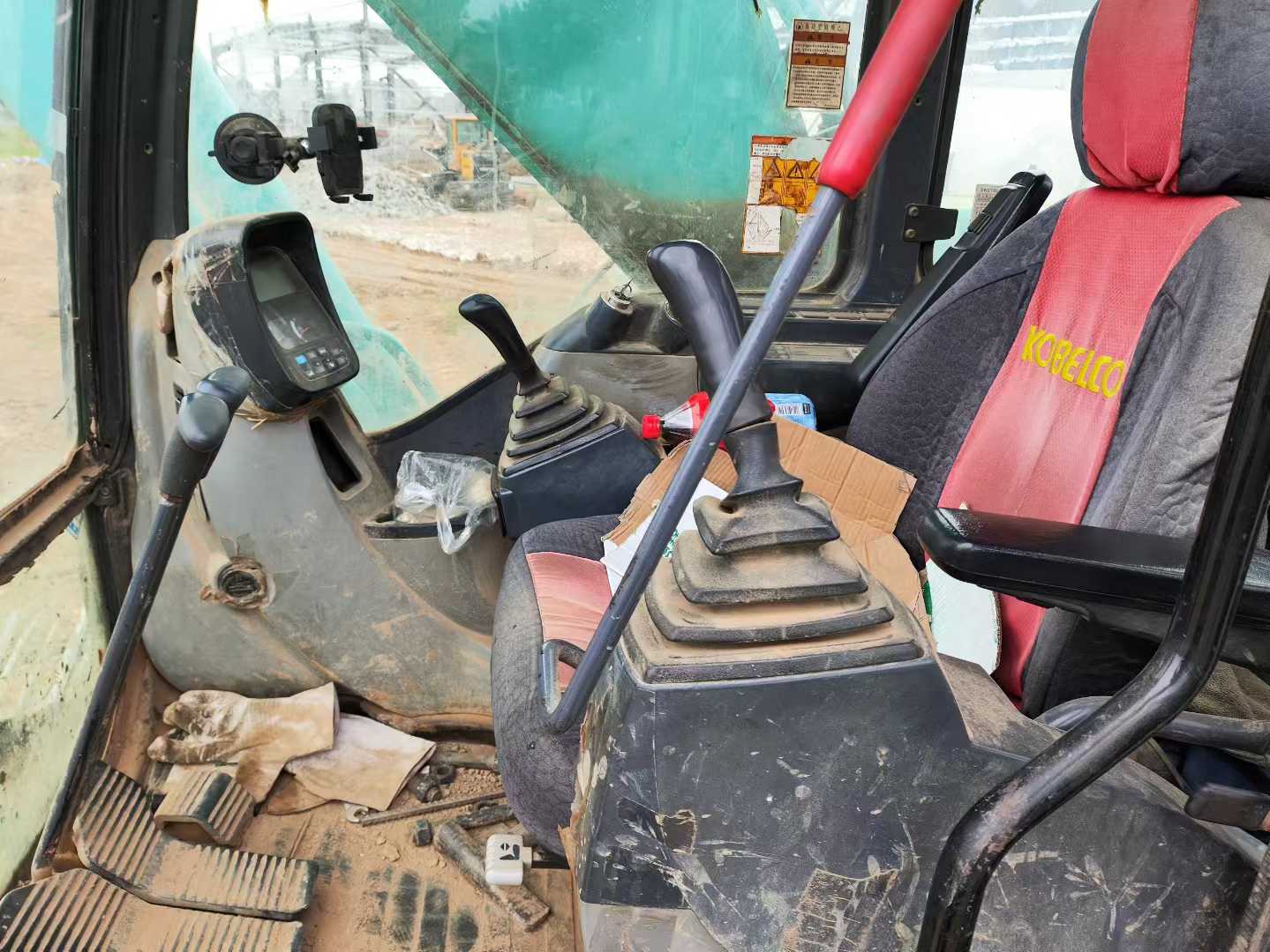 Used Kobelco SK210 Excavator 2012 Model / 5