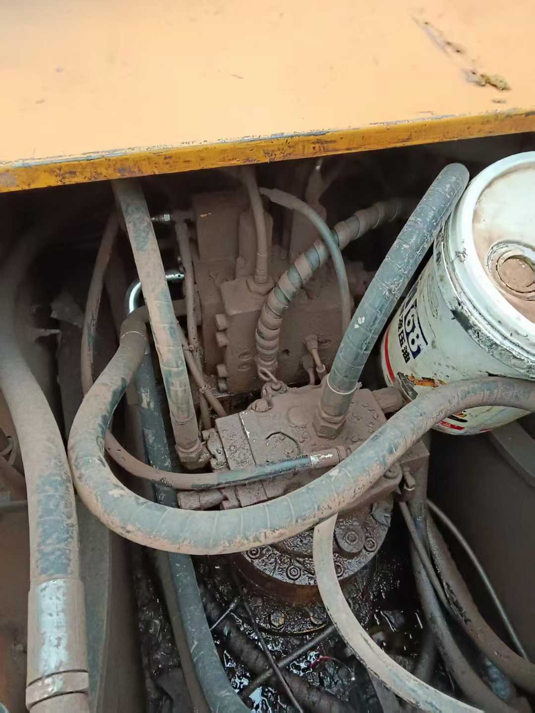 Used Hyundai R225-7 Excavator 2016 Model / 4