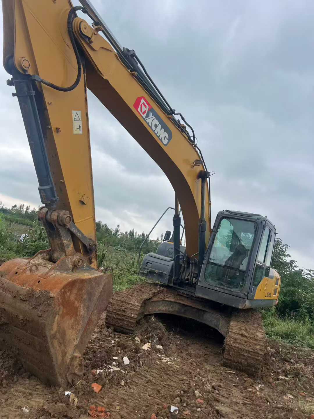 Used XCMG XE205DA Excavator 2021 Model