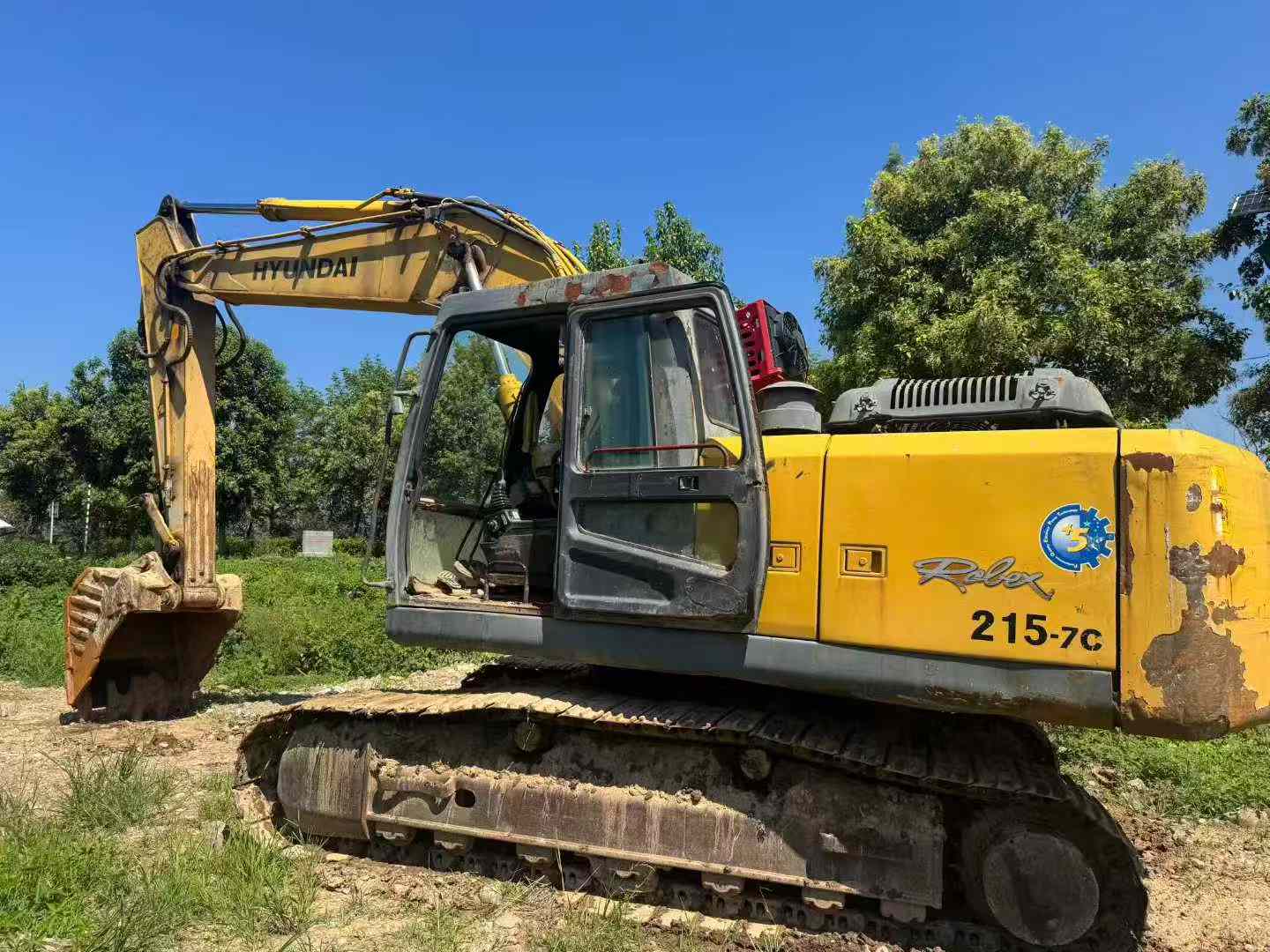 Used Hyundai R215-7C Excavator 2016 Model / 3