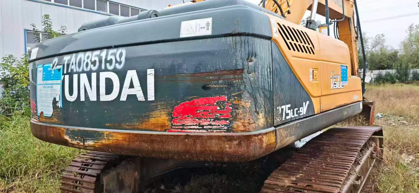 Used Hyundai HX75 Excavator 2015 Model / 7