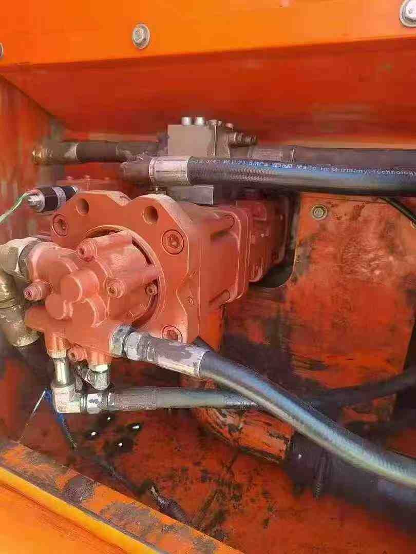 Used Doosan DX15 Excavator 2014 Model / 6