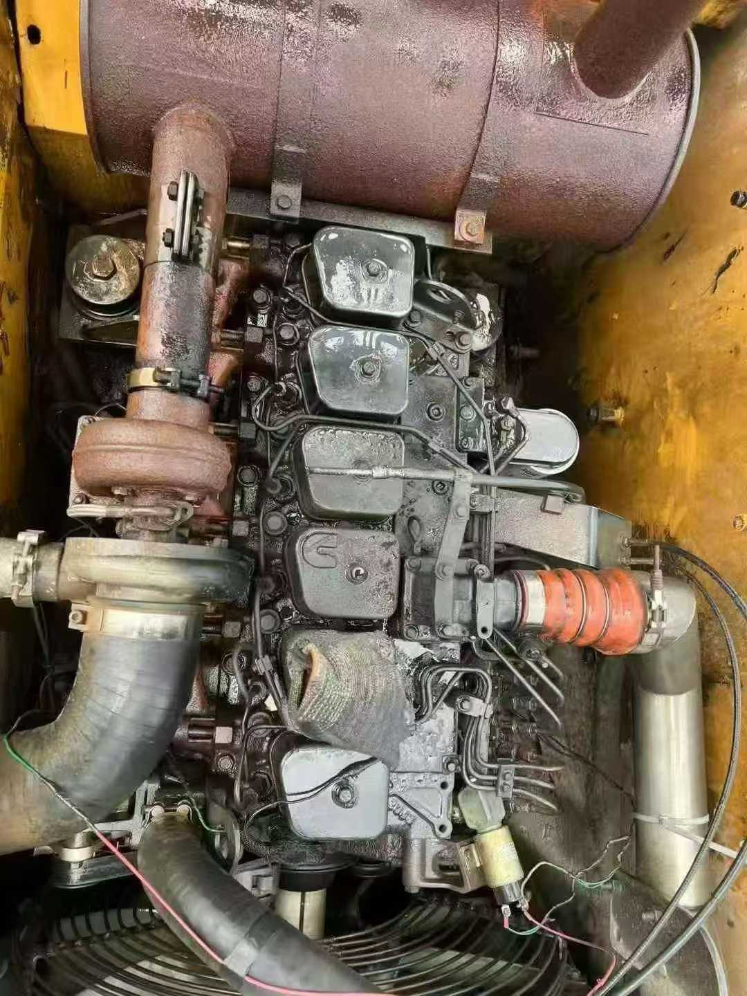 Used Hyundai R215-7 Excavator 2011 Model / 7