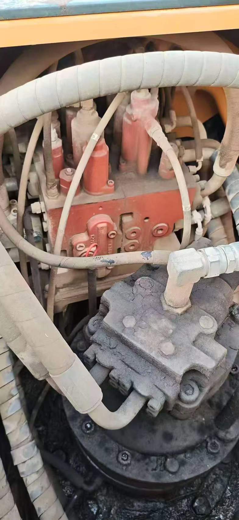 Used Hyundai HX75 Excavator 2015 Model / 4