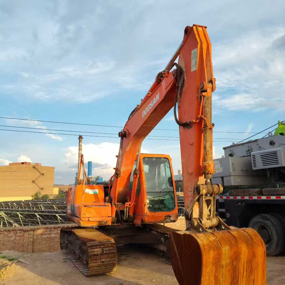 Used Doosan DX15 Excavator 2010 Model