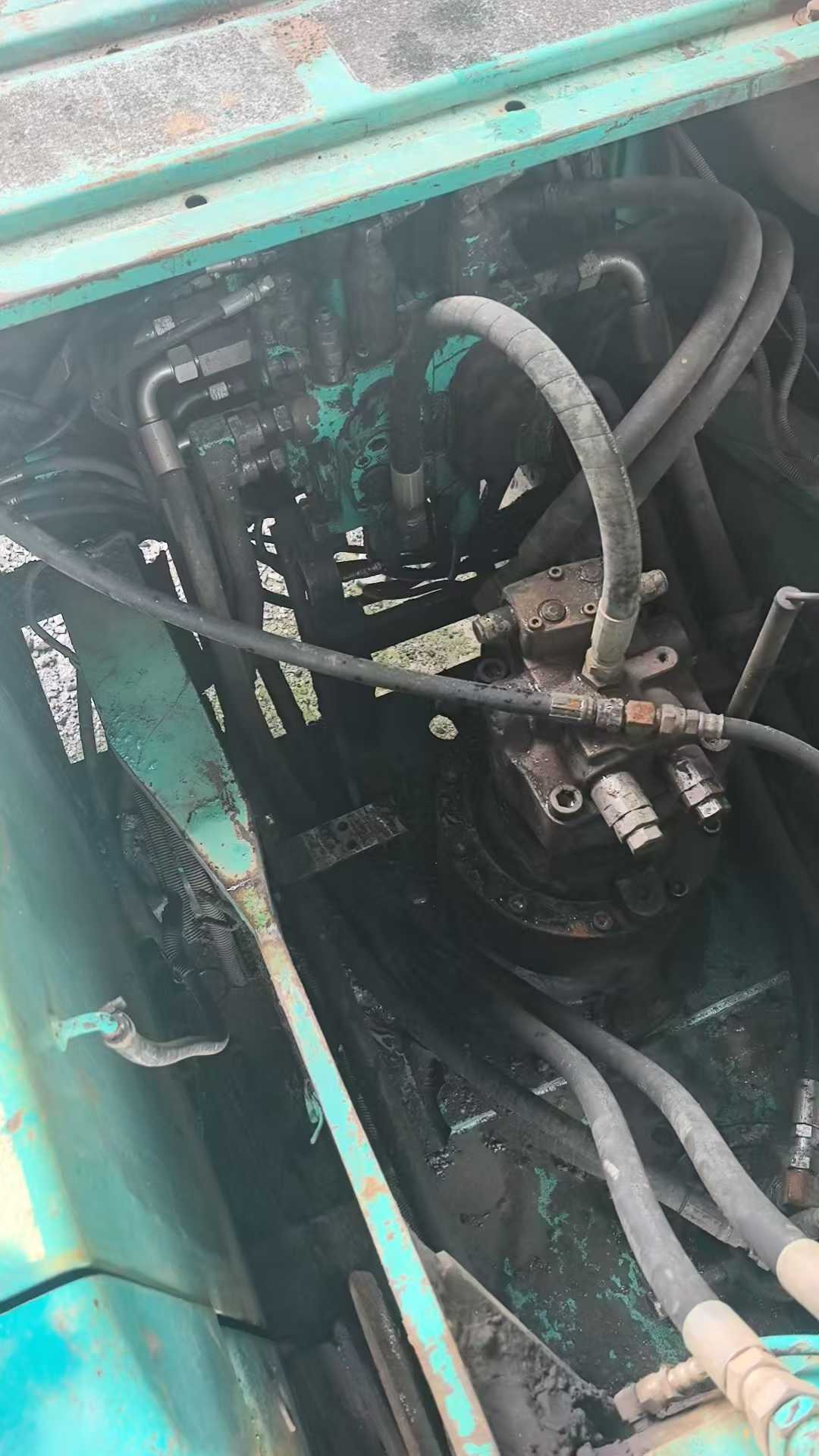 Used Kobelco SK200-6E Excavator 2016 Model / 2