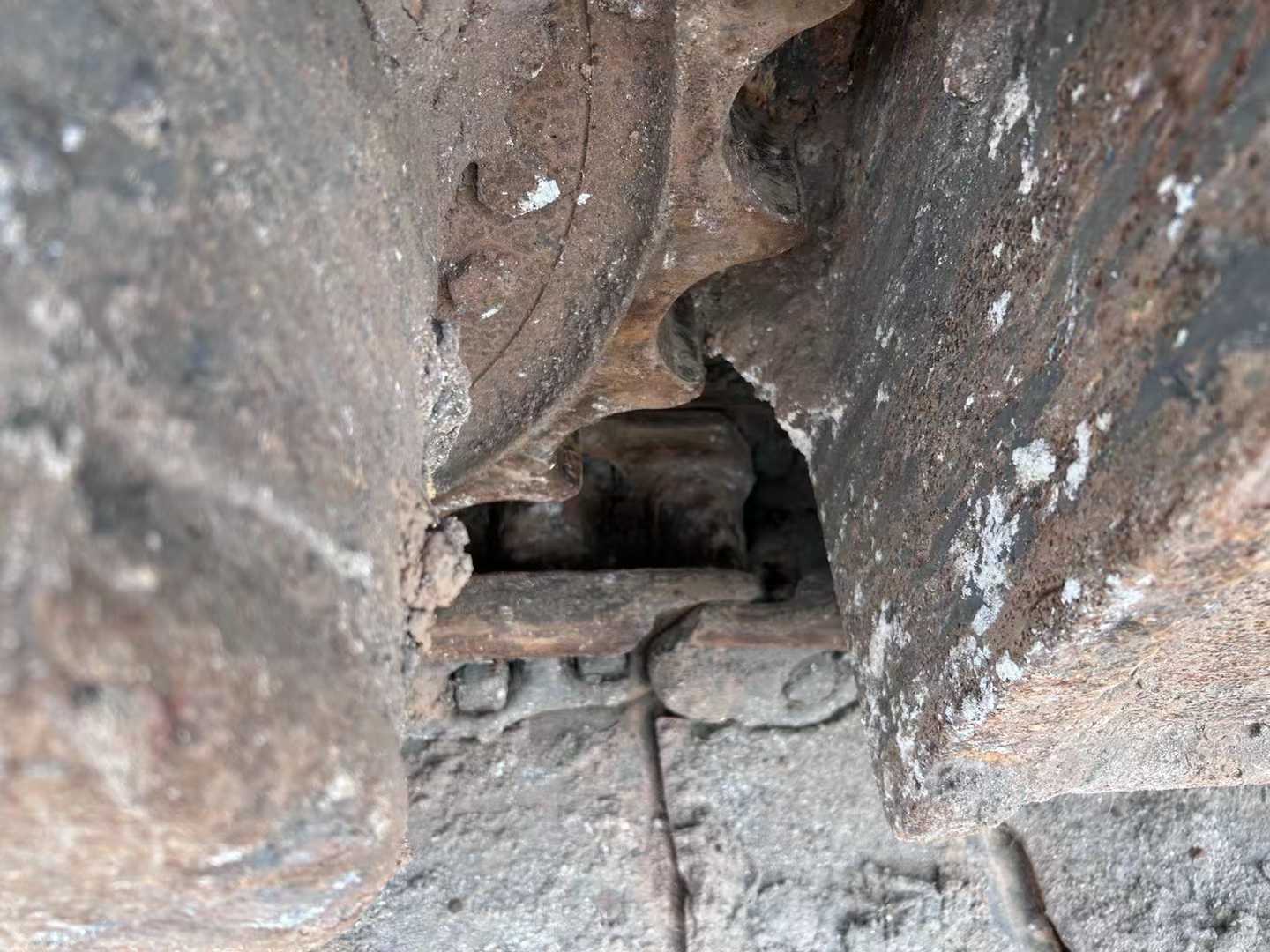 Used Kobelco SK210 Excavator 2011 Model / 7