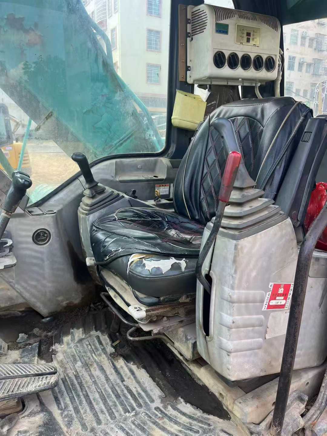 Used Kobelco SK200-10 Excavator 2016 Model / 4