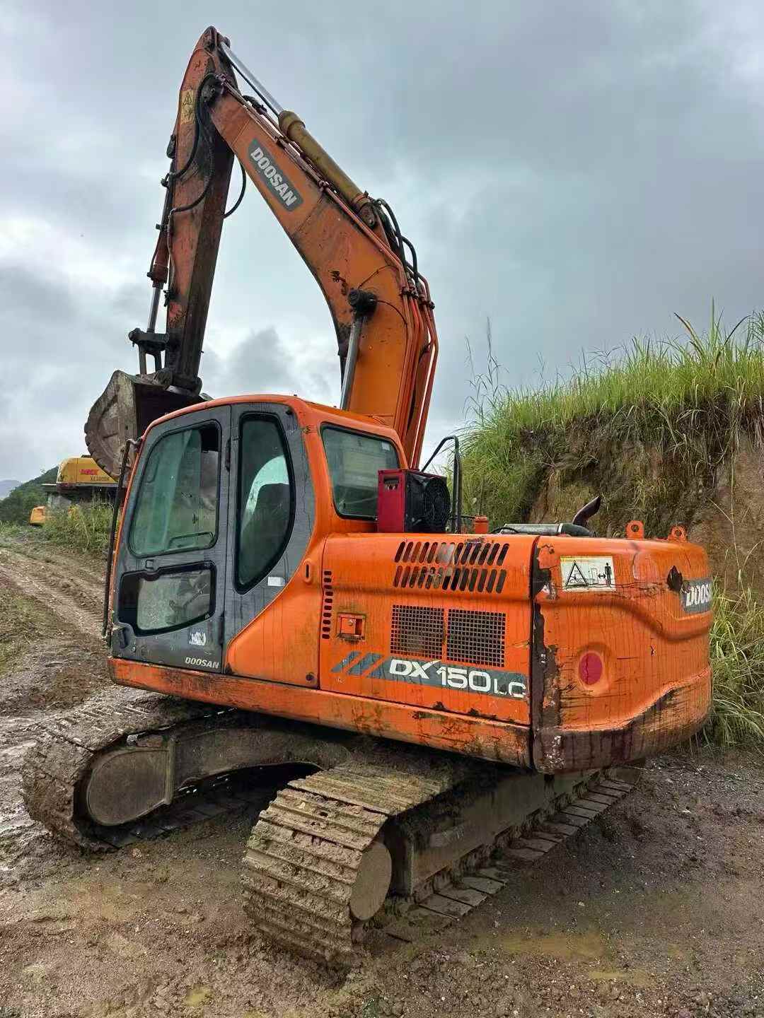 Used Doosan DX15 Excavator 2016 Model / 3