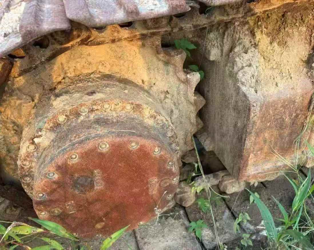 Used Doosan DL300 Excavator 2010 Model / 6