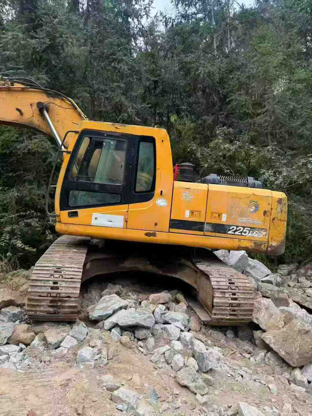 Used Hyundai R225-7 Excavator 2016 Model / 2