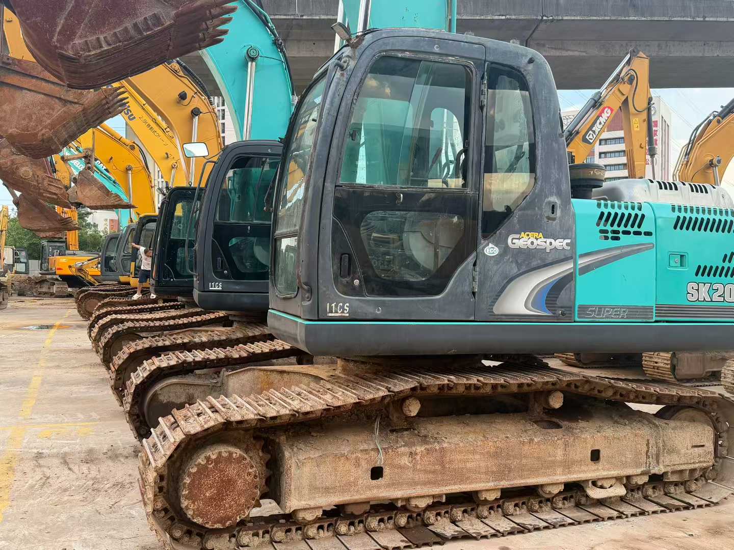 Used Kobelco SK200 Excavator 2016 Model / 5