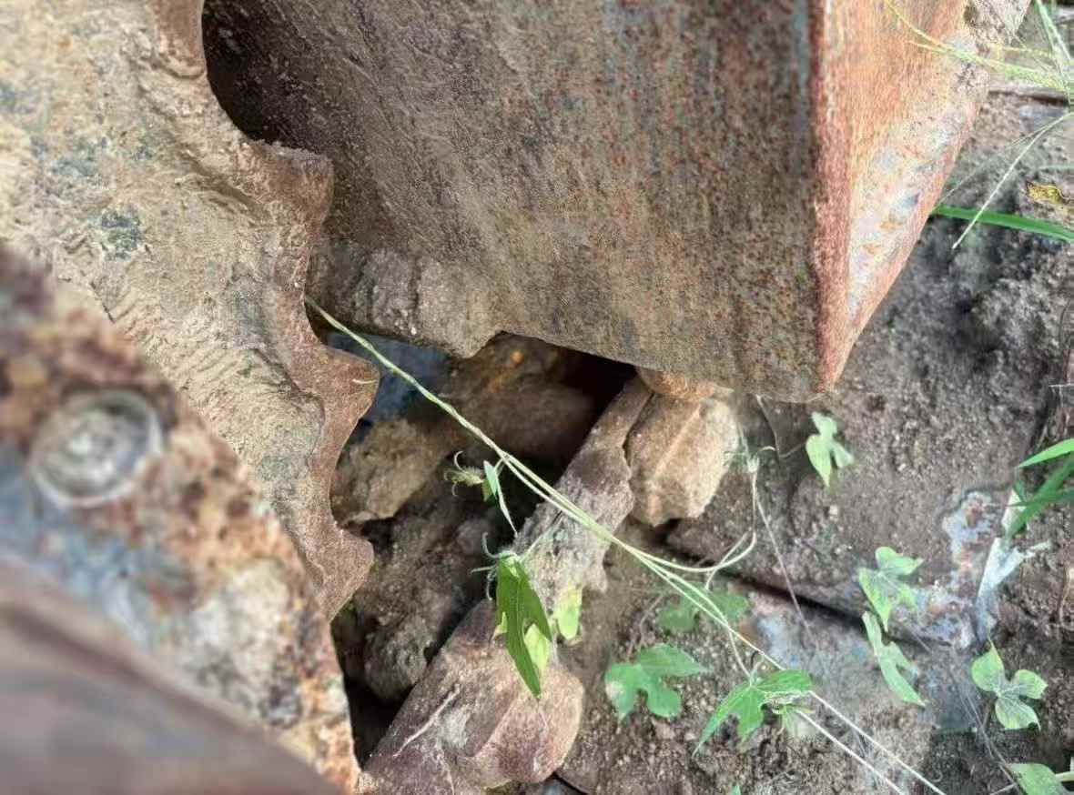 Used Doosan DL300 Excavator 2010 Model / 8