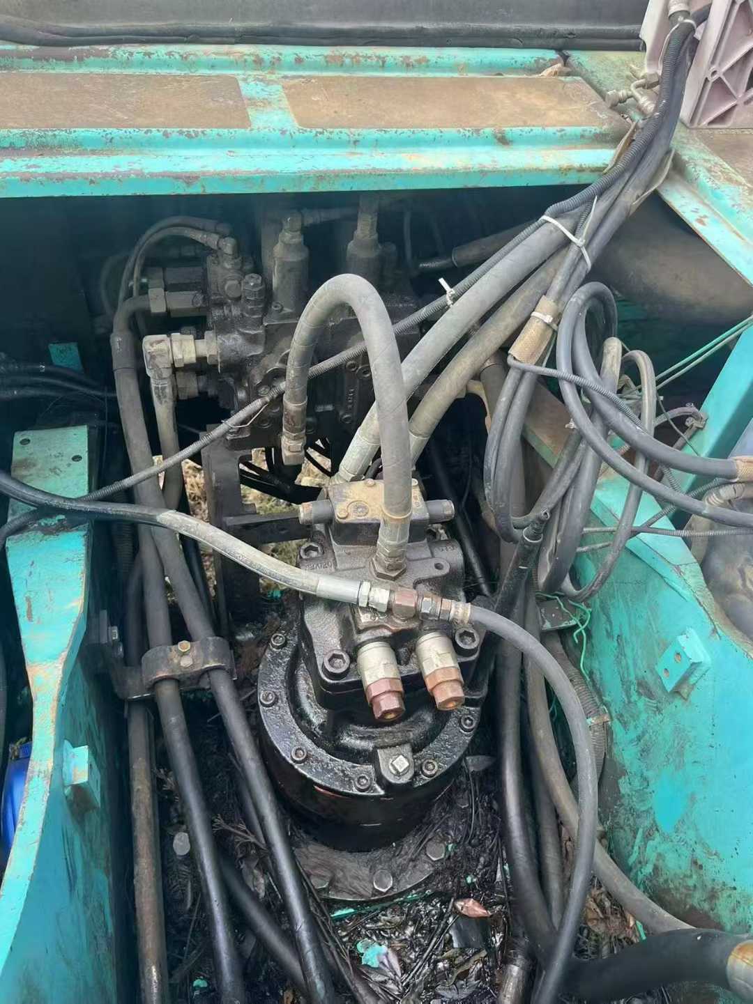 Used Kobelco SK200-10 Excavator 2016 Model / 3