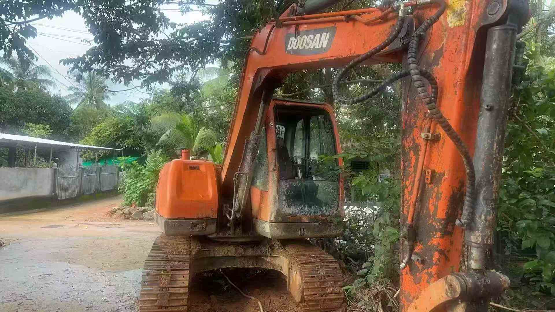 Used Doosan DX75 Excavator 2018 Model / 6